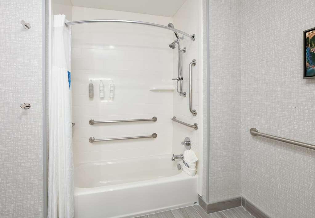 Hampton Inn & Suites 达尔哈特 客房 照片