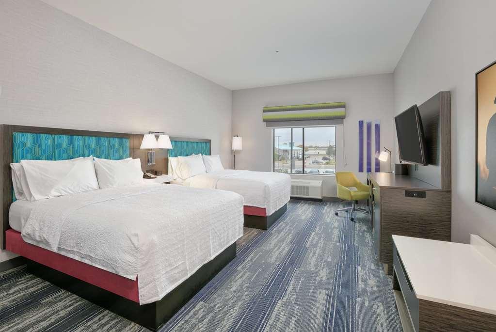 Hampton Inn & Suites 达尔哈特 客房 照片